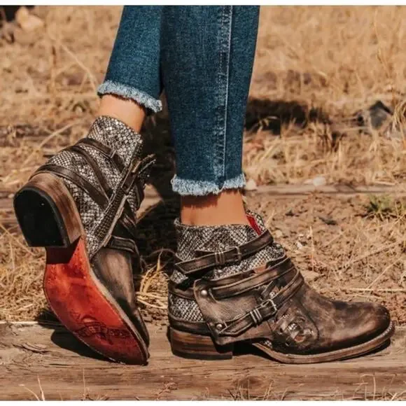 FREEBIRD BY STEVEN Belfast Booties 9 Black Multi Snakeskin